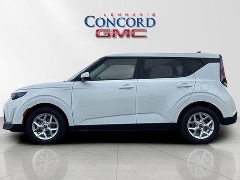 Used 2024 Kia Soul LX w/ Option Group 015 image 7