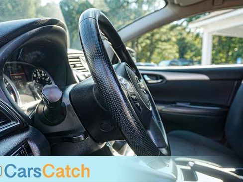 Used 2019 Nissan Sentra S image 31