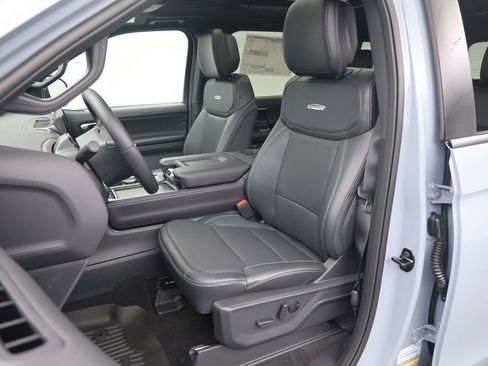 New 2026 Ford Expedition Platinum AWD/4WD image 18