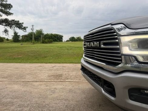 Used 2024 RAM 2500 Laramie AWD/4WD image 26