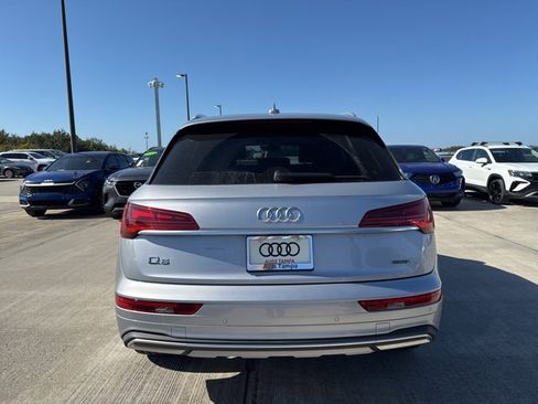 Used 2021 Audi Q5 Premium Plus w/ Premium Plus Package image 4