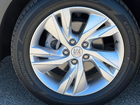 Used 2024 Buick Encore GX Preferred w/ Comfort Package AWD/4WD image 6