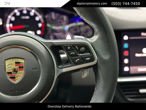 Used 2023 Porsche Cayenne image 35