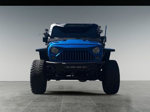 Used 2015 Jeep Wrangler Unlimited Sahara AWD/4WD image 8