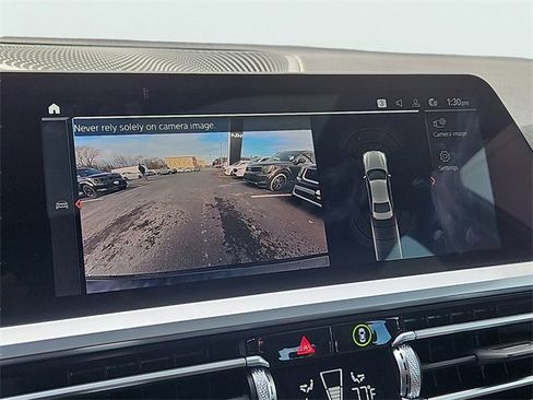 Used 2022 BMW 330i xDrive 330i xDrive w/ Driving Assistance Package image 16