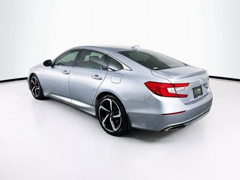 Used 2018 Honda Accord Sport image 5