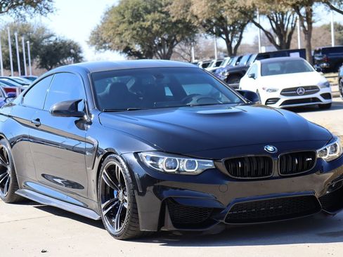 Used 2018 BMW M4 Coupe image 3