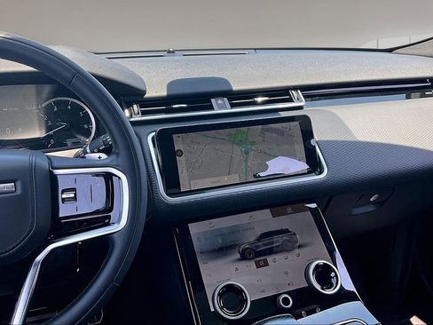 Certified 2023 Land Rover Range Rover Velar R-Dynamic S AWD/4WD image 9