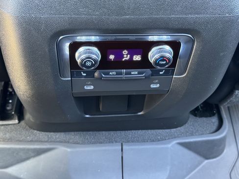 Used 2023 GMC Yukon AT4 w/ AT4 Premium Package image 36