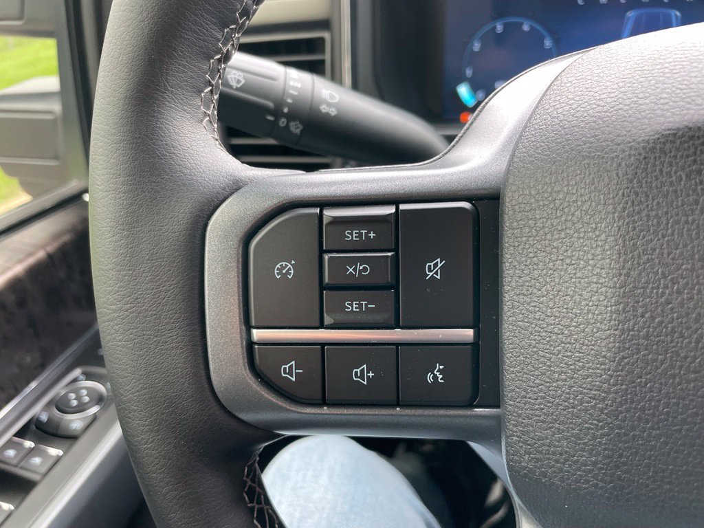 Used 2025 Ford F350 Lariat w/ Chrome Package AWD/4WD image 25