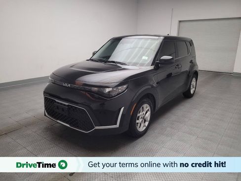 Used 2023 Kia Soul LX w/ LX Technology Package FWD image 1