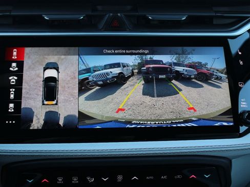 New 2026 Jeep Cherokee Overland w/ Trailer Tow Group AWD/4WD image 25