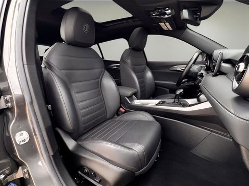 Used 2024 Alfa Romeo Tonale Ti w/ Active Assist Package image 23