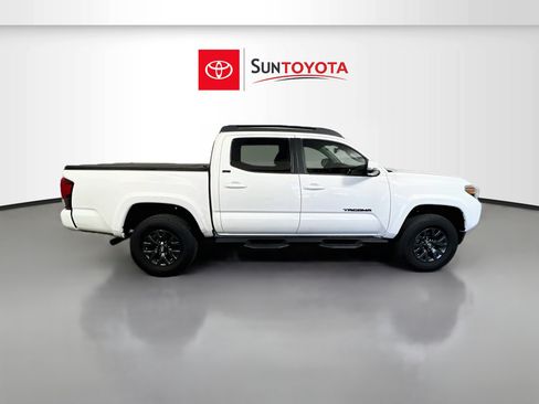 Used 2023 Toyota Tacoma SR5 w/ Technology Package RWD image 2