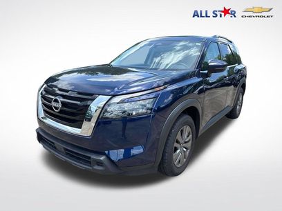 Used 2025 Nissan Pathfinder SV