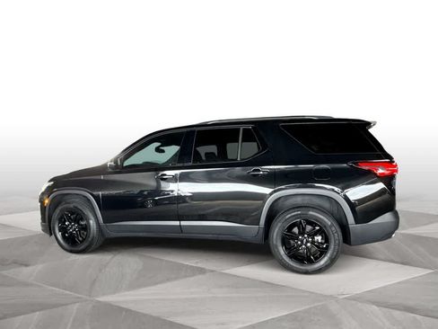Used 2023 Chevrolet Traverse LT FWD image 5
