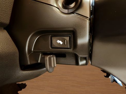 Used 2018 RAM 3500 Laramie w/ Sport Appearance Group image 28