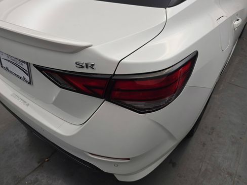 Used 2023 Nissan Sentra SR w/ SR Premium Package FWD image 16