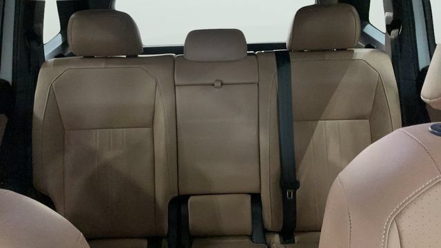 Certified 2024 Volkswagen Tiguan SE AWD/4WD image 15