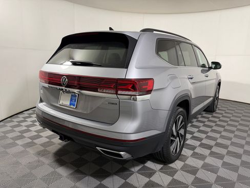 Used 2025 Volkswagen Atlas SE AWD/4WD image 20