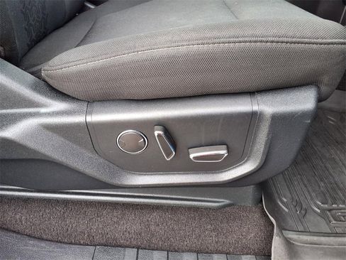 Used 2018 Ford F150 XLT w/ Equipment Group 302A Luxury image 14