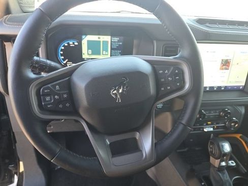 New 2024 Ford Bronco Badlands AWD/4WD image 17
