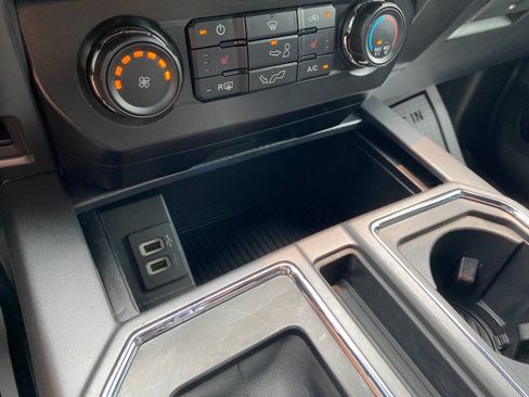 Used 2019 Ford F150 XLT w/ Equipment Group 302A Luxury AWD/4WD image 18