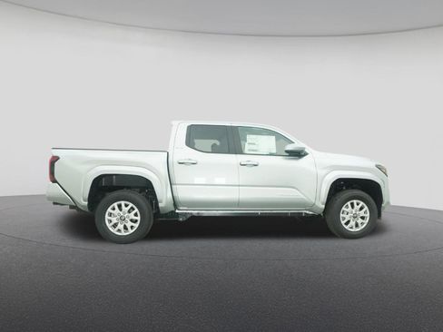 New 2026 Toyota Tacoma SR5 AWD/4WD image 27
