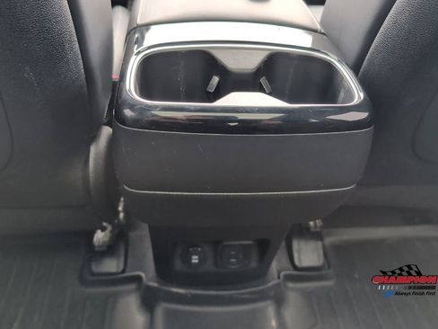 Used 2022 Kia Telluride SX w/ SX Prestige Package image 26