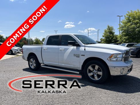 Used 2019 RAM 1500 Big Horn AWD/4WD image 1
