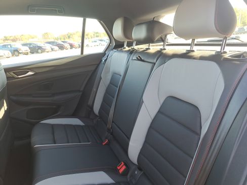 New 2026 Volkswagen GTI SE image 13