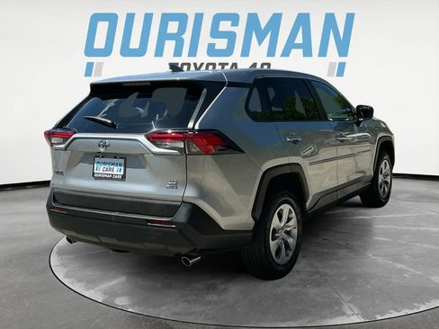 Used 2022 Toyota RAV4 LE AWD/4WD image 7