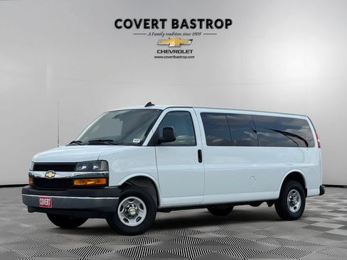 Certified 2024 Chevrolet Express 3500 LT w/ LT Preferred Equipment Group RWD image 1