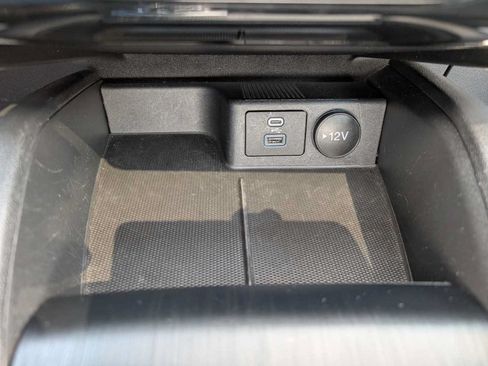 Used 2023 Ford Escape ST-Line w/ Tech Pack #1 AWD/4WD image 32