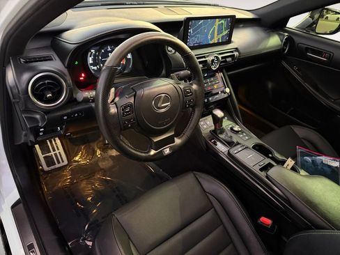 Used 2021 Lexus IS 350 F Sport w/ Dynamic Handling Package image 16