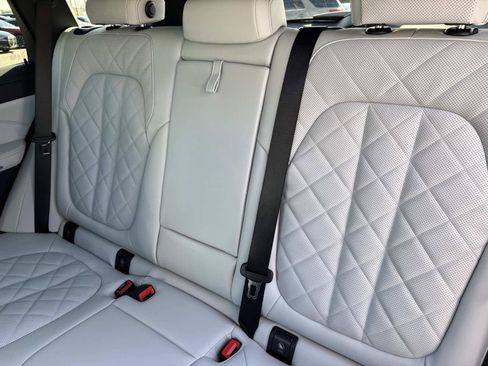New 2026 BMW X5 xDrive40i w/ Climate Comfort Package image 15