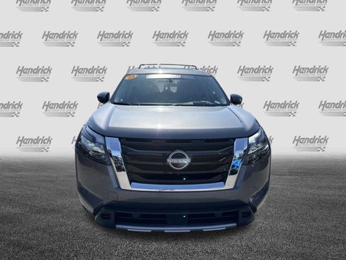 Used 2025 Nissan Pathfinder Platinum w/ Cargo Package FWD image 3