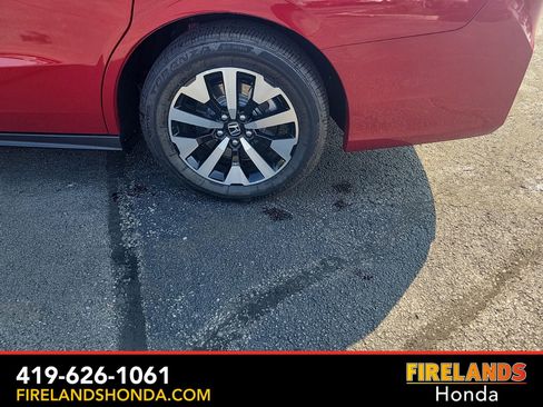 New 2025 Honda Odyssey EX-L image 8