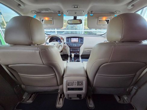 Used 2014 Nissan Pathfinder SL w/ SL Premium Package image 23
