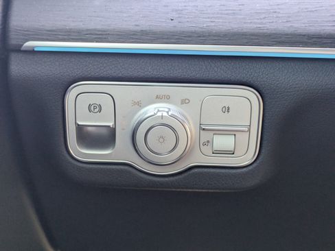 Used 2021 Mercedes-Benz GLS 450 4MATIC image 29