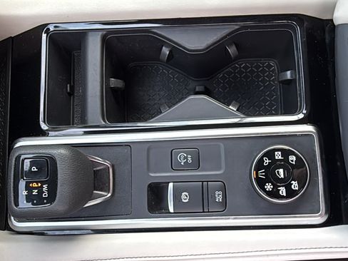 Certified 2024 Nissan Pathfinder SL AWD/4WD image 18