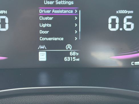 Used 2024 Kia Soul LX w/ Option Group 015 FWD image 27