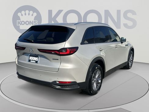 Used 2025 MAZDA CX-90 3.3 Turbo w/ Preferred Package AWD/4WD image 16