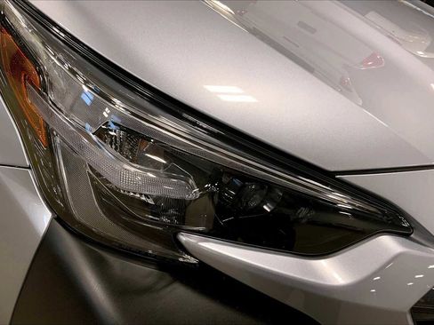 Certified 2025 Subaru Outback Limited image 27