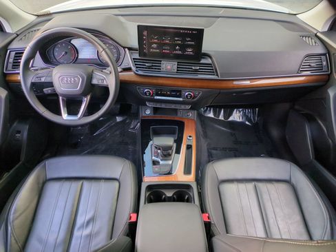 Used 2023 Audi Q5 Premium w/ Convenience Package AWD/4WD image 7