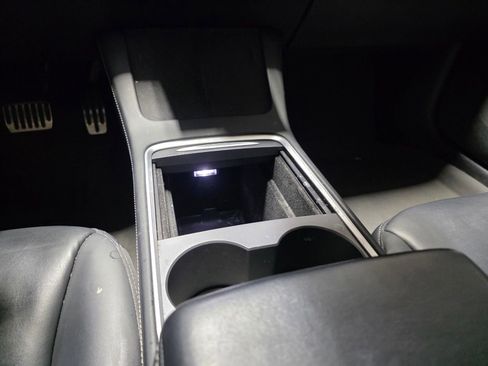 Used 2021 Tesla Model 3 Standard Range Plus RWD image 19
