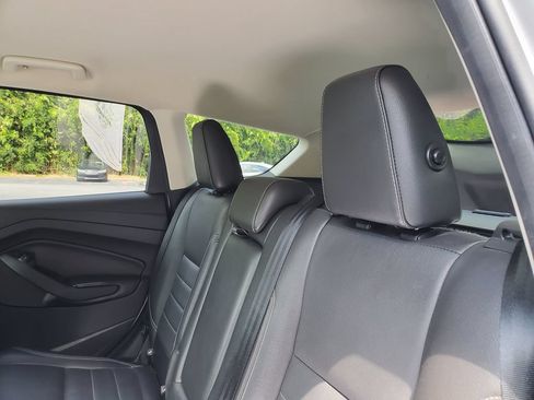 Used 2014 Ford Escape Titanium FWD image 11