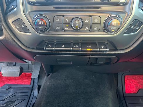 Used 2018 Chevrolet Silverado 1500 LT w/ Texas Edition image 20