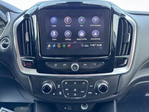 Used 2021 Chevrolet Traverse LT AWD/4WD image 24