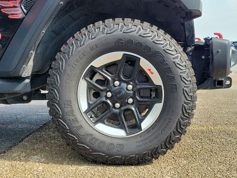 Used 2021 Jeep Wrangler Unlimited Rubicon AWD/4WD image 5